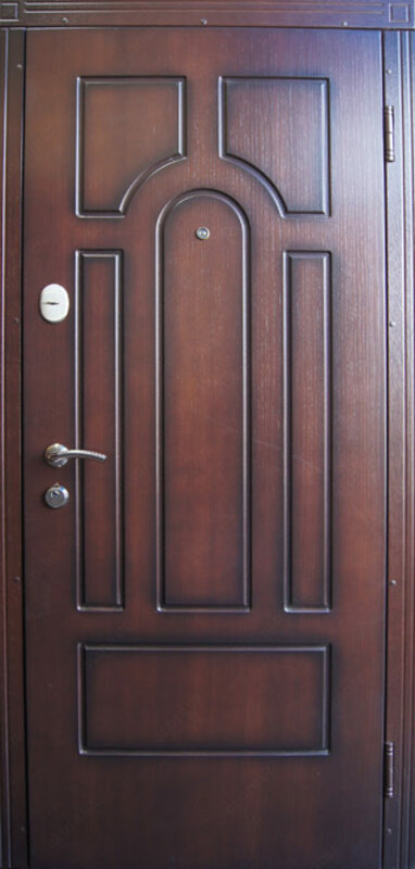   Eshiklar (po'lat)  yarim zirhli  ikki tomonlama shponlangan MDF qoplamasi bilan
