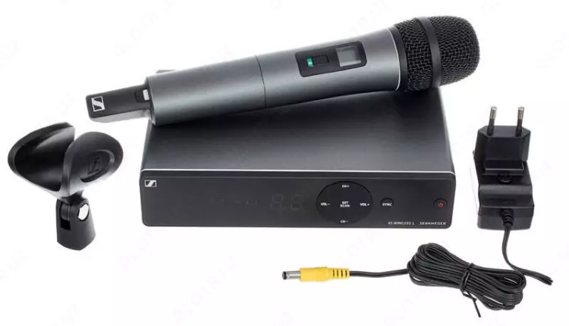 Радиосистема Sennheiser XSW 1-825-A