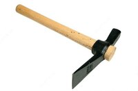 Кирка c черенком