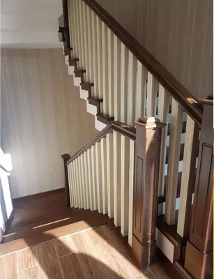 Qattiq yog'och zinapoya. "Standart" sinfi - Narx so&#039;rov asosida