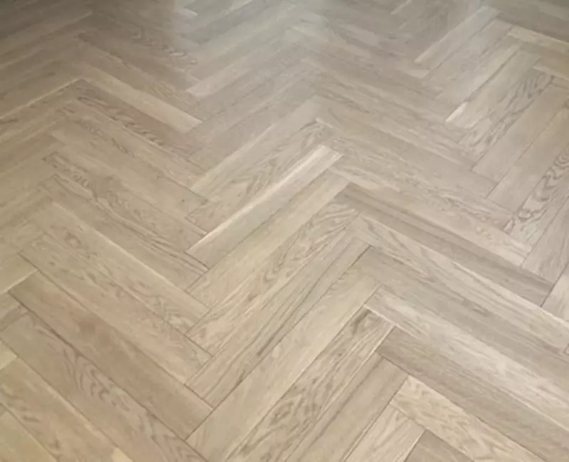  Коллекция паркетной доски (Елочка) Marvelpol 300х1200х90х15 мм  400х1200х120х20 мм (Дуб ванильный) - 