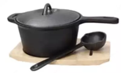 Кастрюля диаметром 18 см с крышкой и половником на деревянной подставке Fusion (Италия)