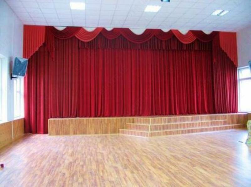 Шторы для актового зала