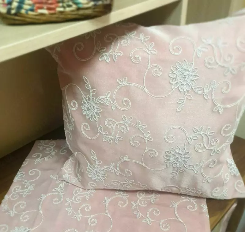 Dekorativ yostiq sumkasi