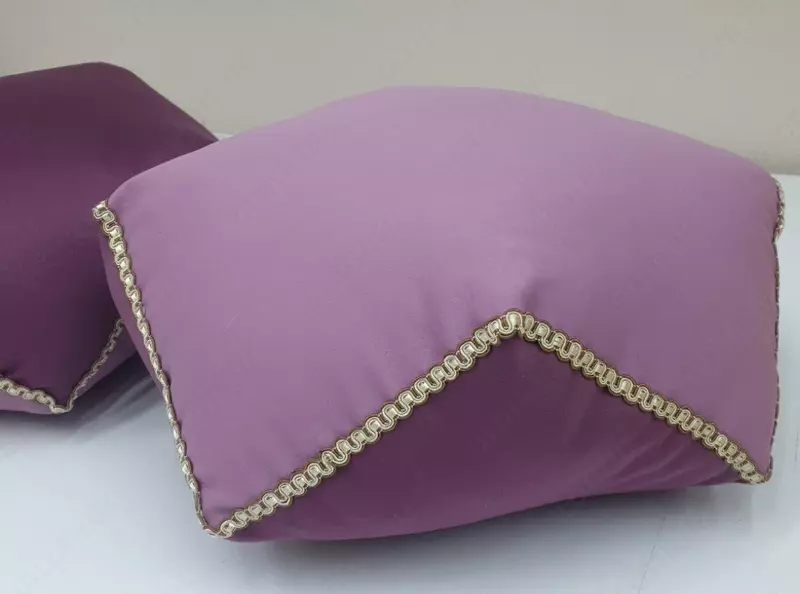 Подушка декоративная №1