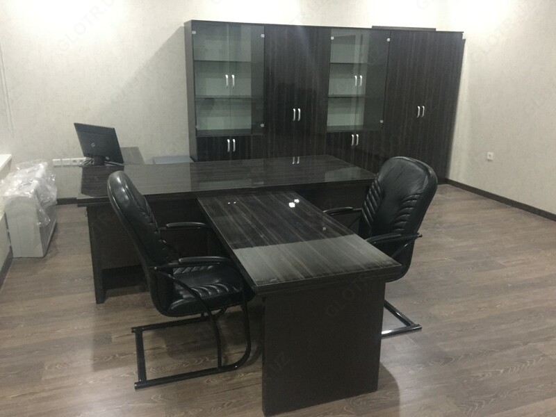 Набор офисной мебели