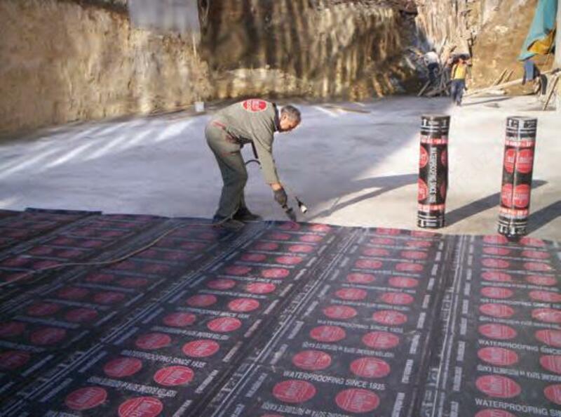  Усиленная полиэфирные войлочная битумная мембрана - EM400P (4мм) - 