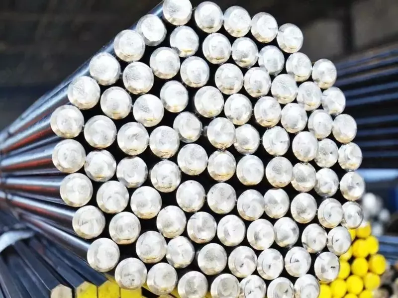 Issiq haddelenmiş polat doira 40x  Ø240 mm (Belorussiya)