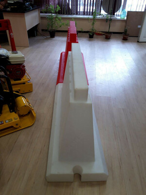 1 000 000 so'm / dona Барьер водоналивной вкладывающий из пластика