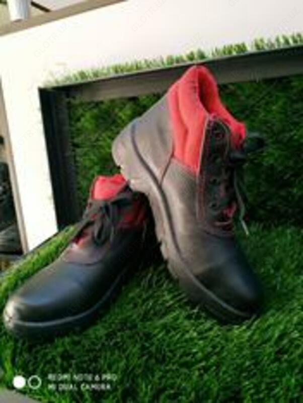 Спецобувь Ботинки черно-красные