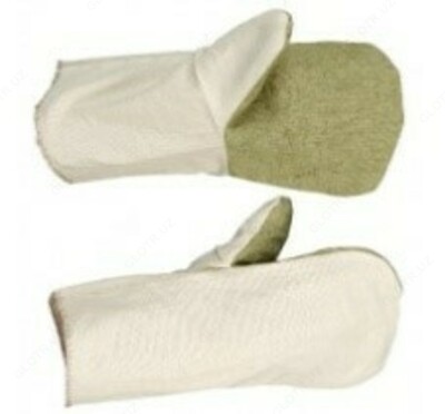 Qo'lda mato bilan paxta qo'lqoplari (ustiga qo'yilgan)