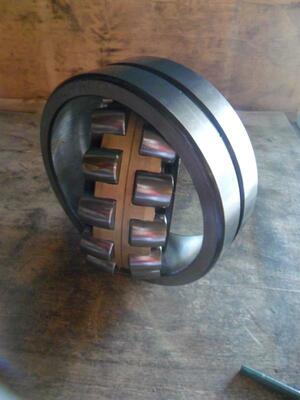 Конусно-роликовые подшипники серии 22318 MW33