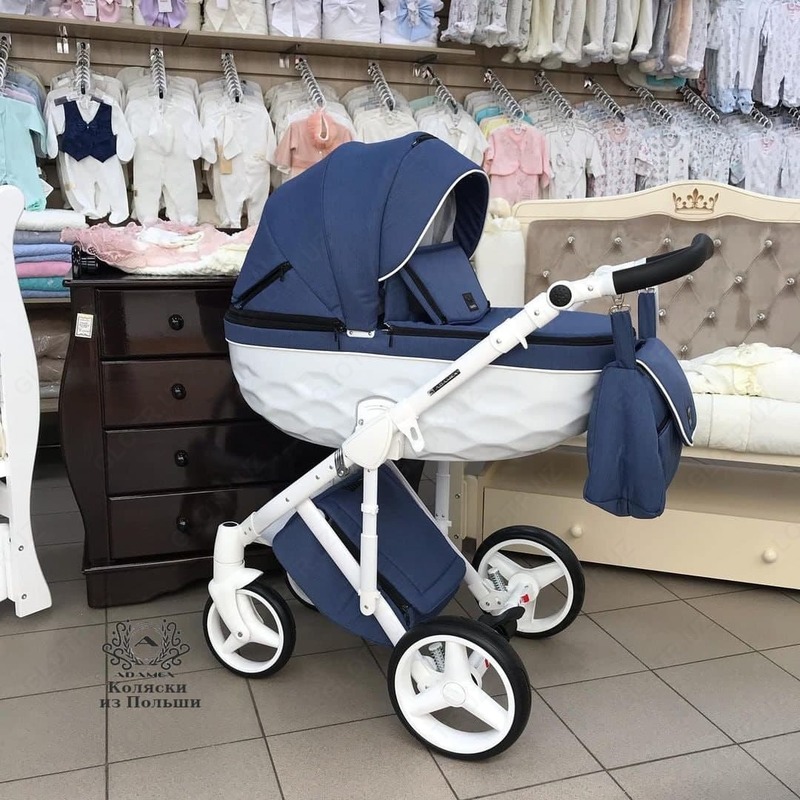 Коляска для прогулок Adamex 3 в 1 сине - белый цвет