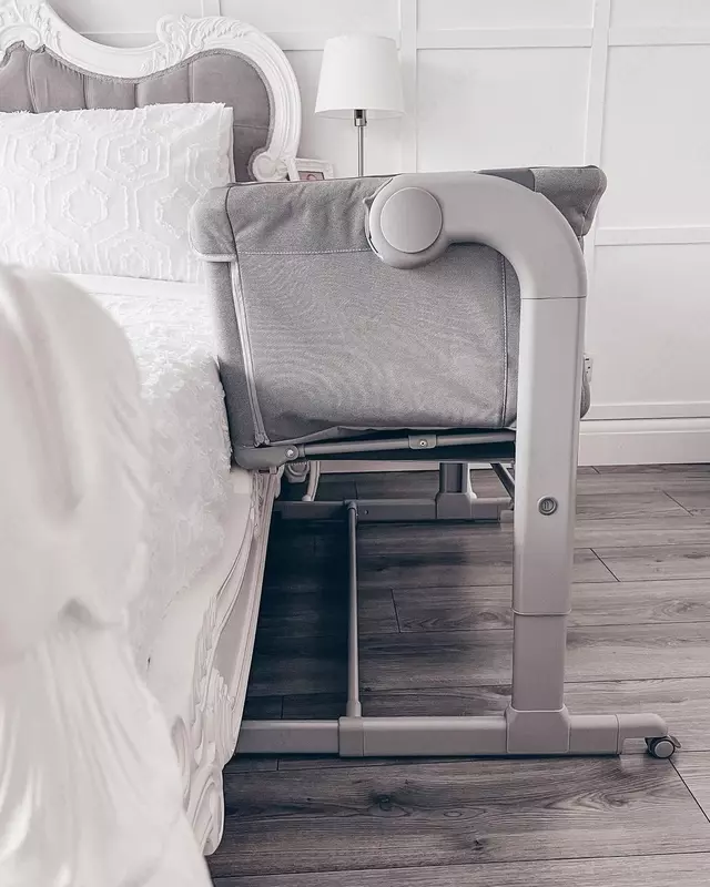 Приставная кроватка Chicco Next2Me Magic