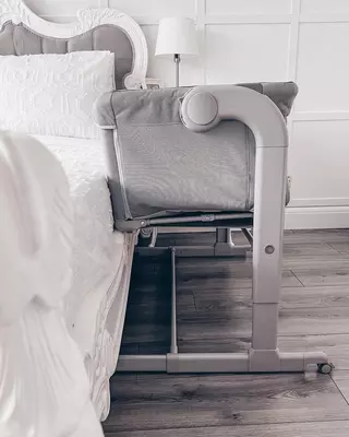 Приставная кроватка Chicco Next2Me Magic