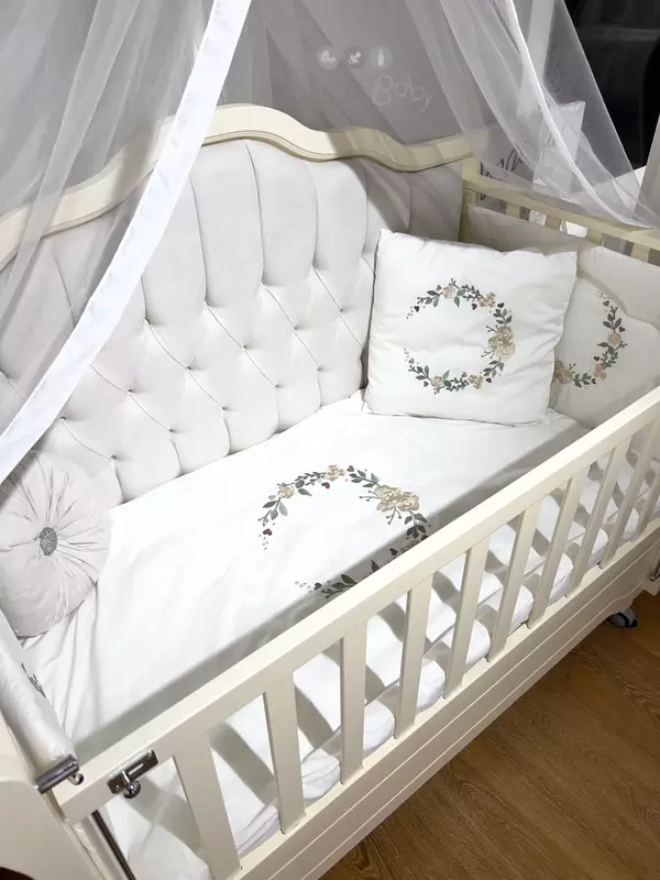 Качающаяся роскошная кроватка Paris (Турция)