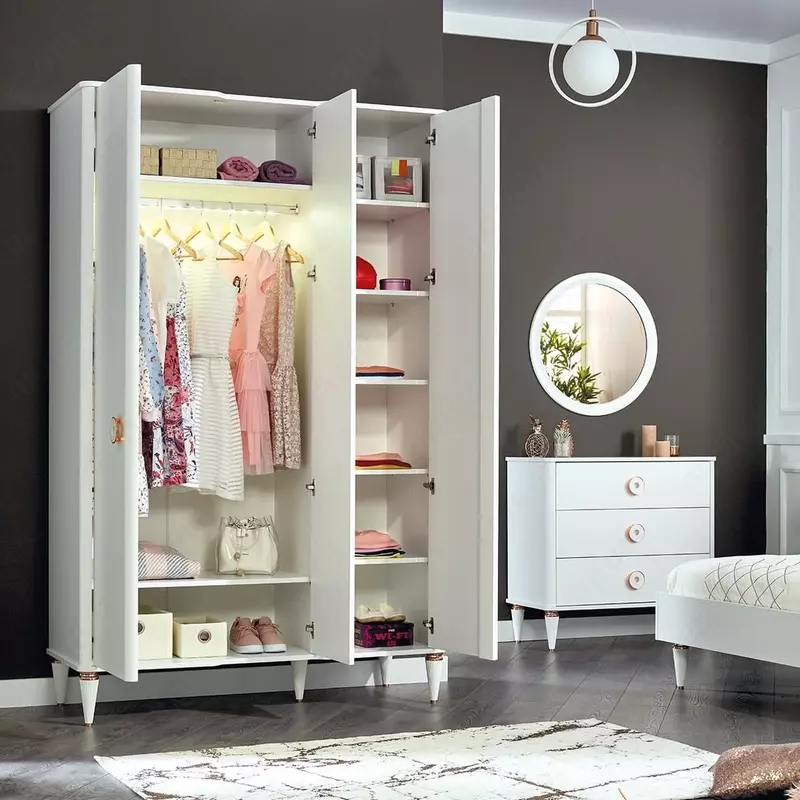 Almila tomonidan "Spotty" shkafi, (Turkiya)