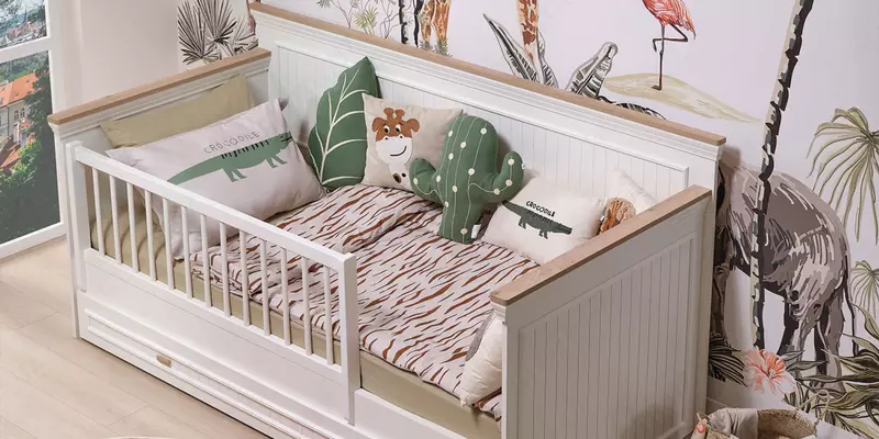 Almila tomonidan "Monte" toddler kollektsiyasining divan karavoti, (Turkiya)