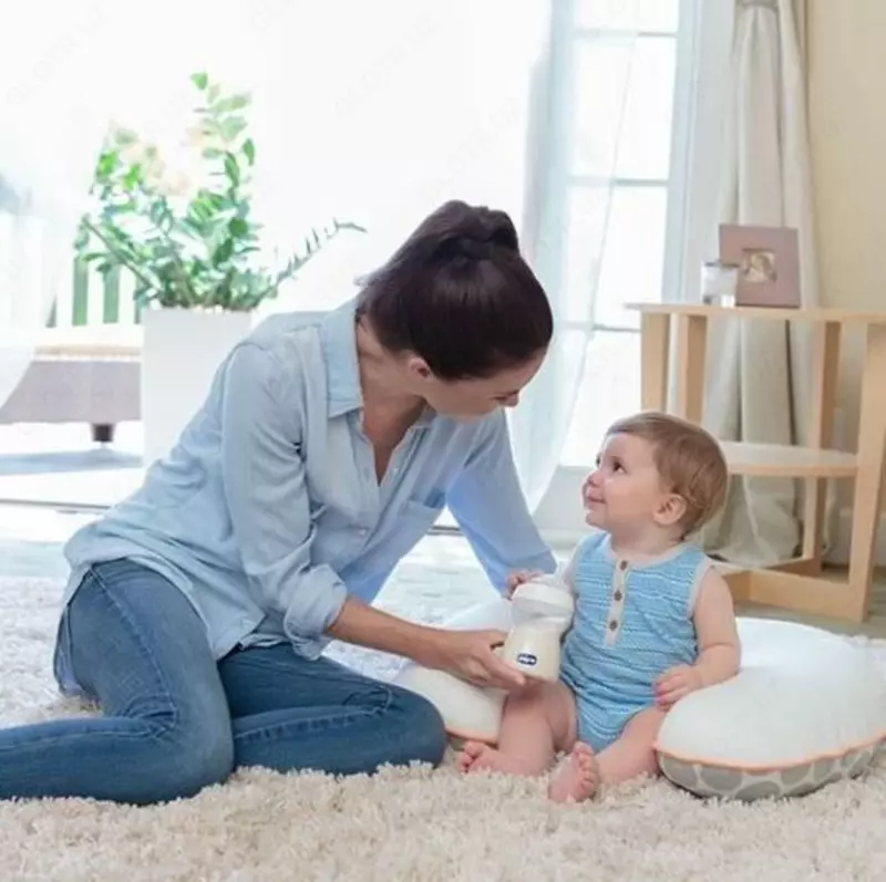  🍼Бутылочка для кормления Chicco пластиковая Well-being Physio Colors с силик. соской 4м+ 330 мл - 