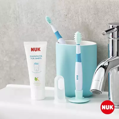 🇩🇪 NUK Зубная щетка обучающая + 12 мес