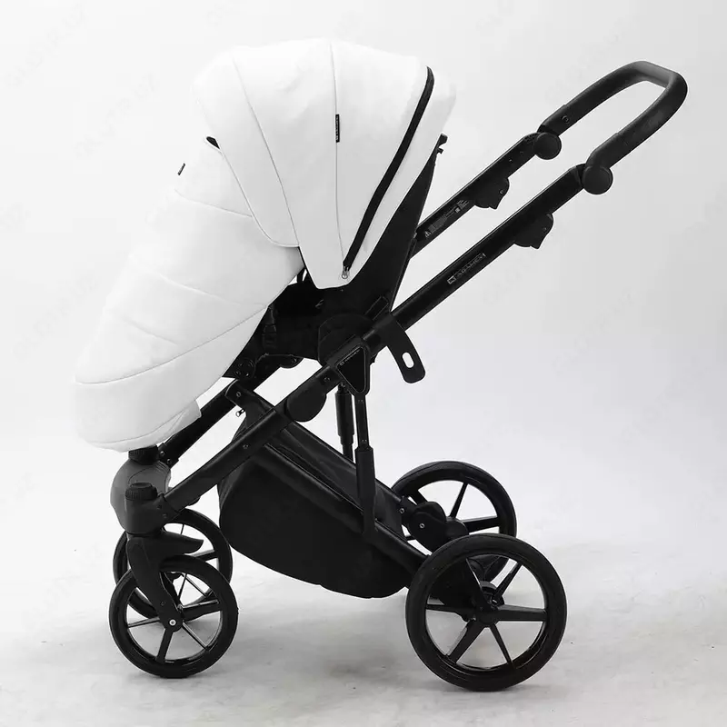 ADAMEX tomonidan lumi Air aravachasi, 1 da 3, Polsha