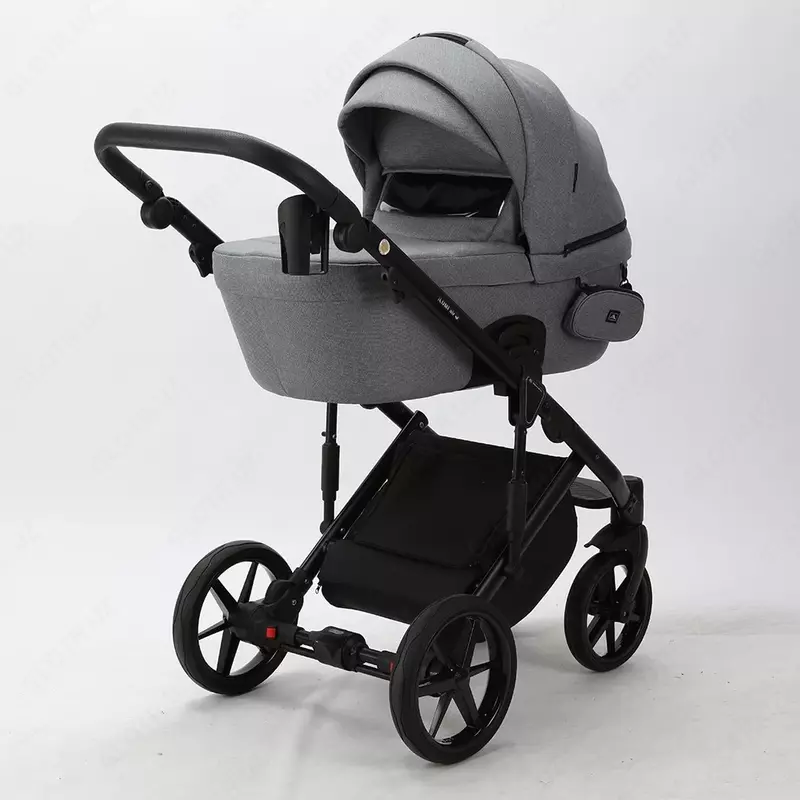 ADAMEX tomonidan lumi Air aravachasi, 1 da 3, Polsha