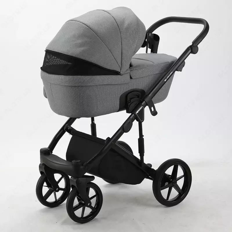 ADAMEX tomonidan lumi Air aravachasi, 1 da 3, Polsha