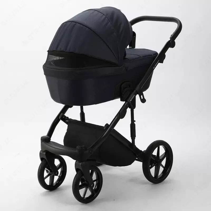 ADAMEX tomonidan lumi Air aravachasi, 1 da 3, Polsha