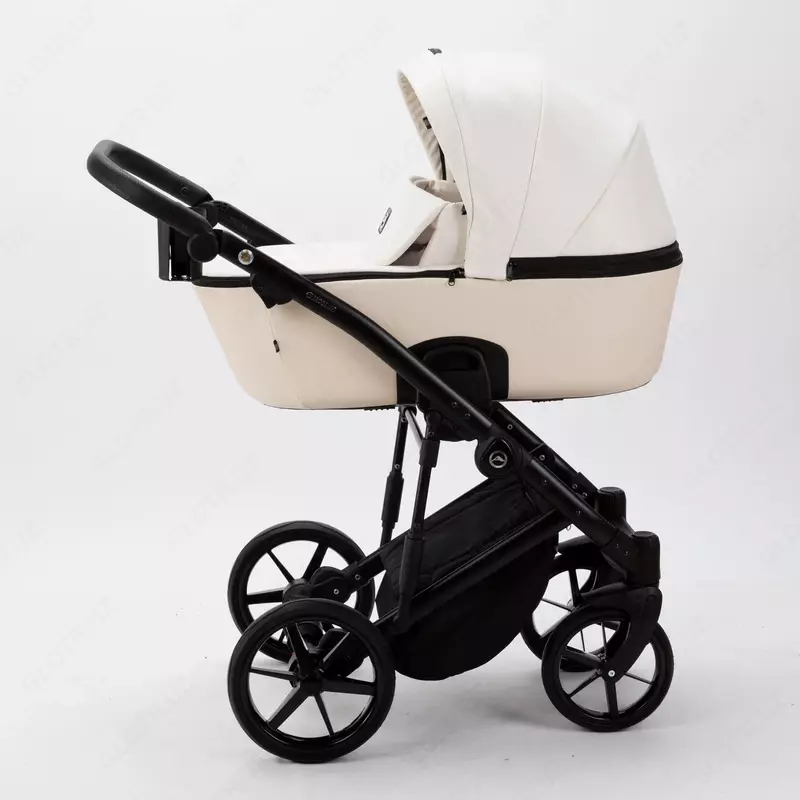 ADAMEX tomonidan lumi Air aravachasi, 1 da 3, Polsha