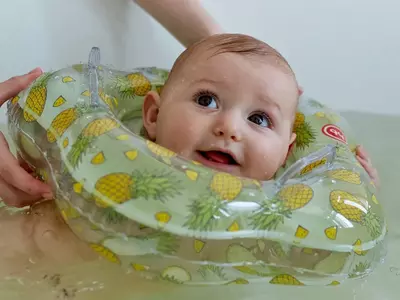 Happy baby "AQUA FUN" suzish doirasi, 38 sm, 0-12 oy (Buyuk Britaniya)