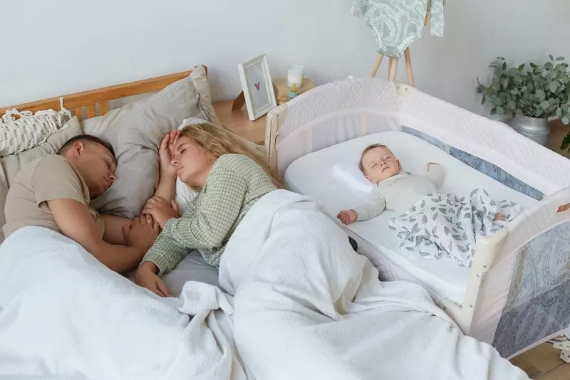 Happy Baby Манеж-кроватка Wilson (Великобритания)