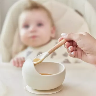 🥣 Набор посуды для детей: миска на присоске и ложка Happy Baby (Великобритания)