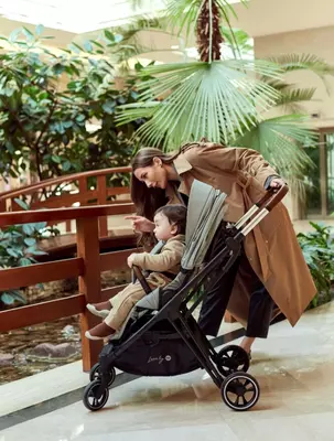 Коляска прогулочная LUNA от Happy baby (Великобритания) 7 мес +