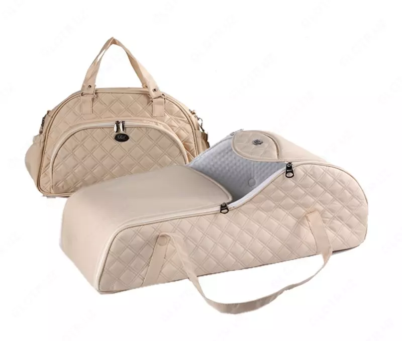 Ona sumkasi bilan to'ldirilgan chaqaloq tashuvchisi (Turkiya)