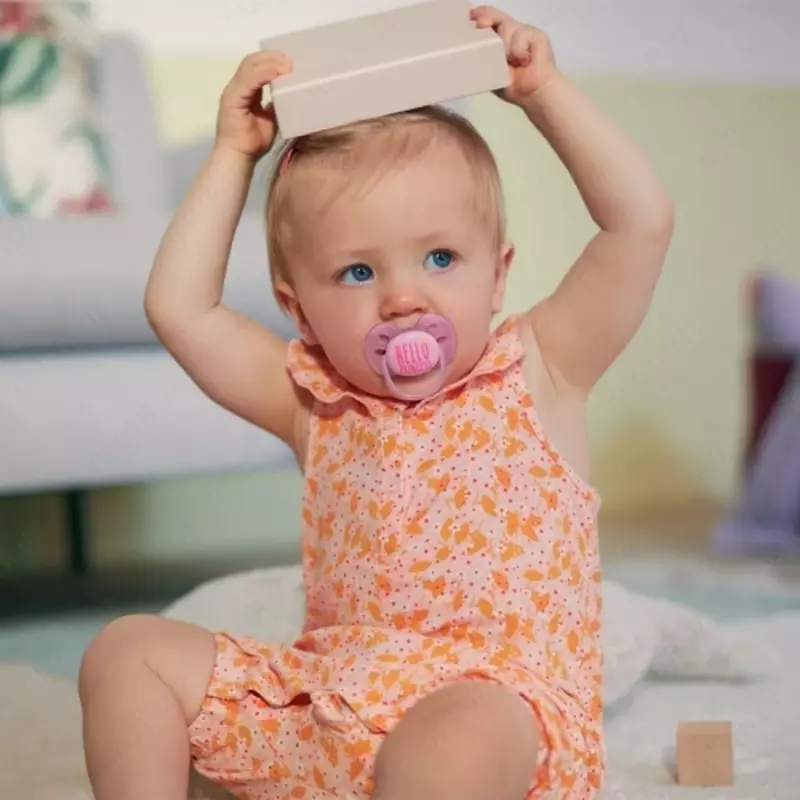 AVENT Пустышка серии Ultra Soft 6-18 мес.