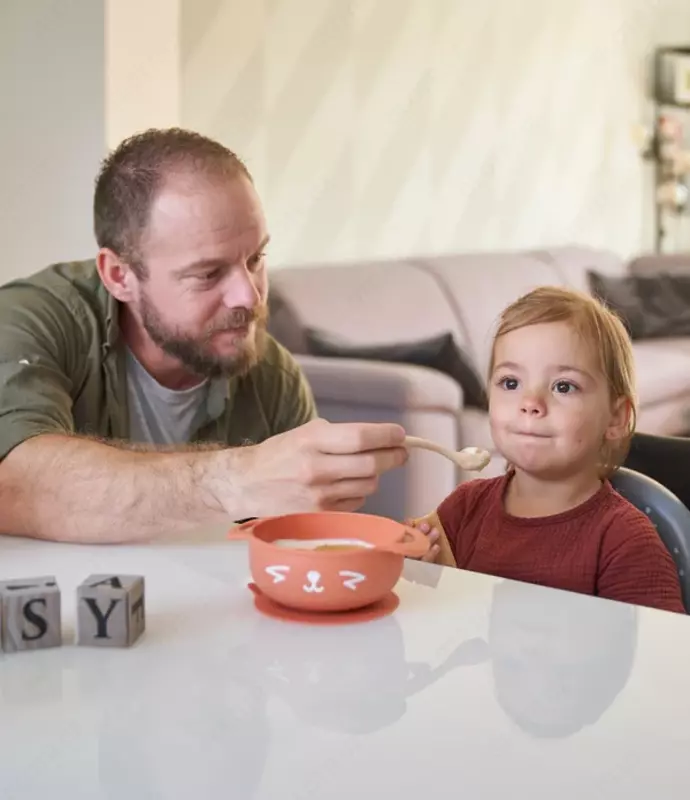 Babymoov dasturxon to'plami (Frantsiya) TAST'ISI, 15 oydan 24 oygacha  