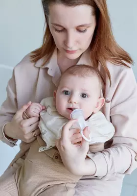 Дозатор с мерным стаканчиком-колпачком для введения жидкостей (17009)