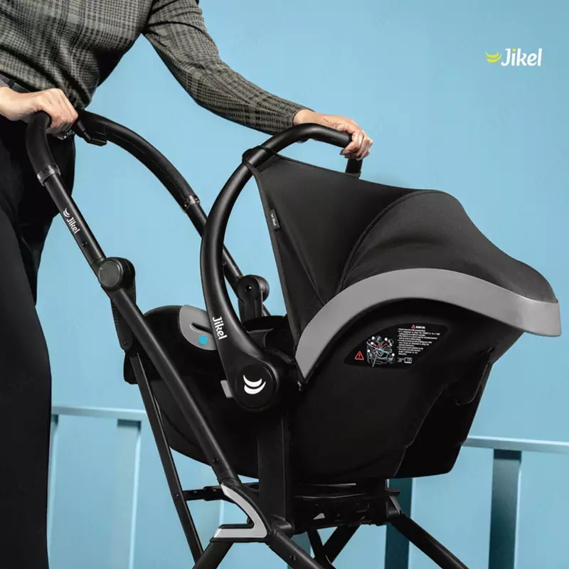 Jikeldan Pluto bolalar avtomobil o'rindig'i, qora (Frantsiya)