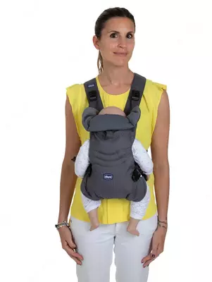 O'zgartiriladigan tashuvchi CHICCO HIP SEAT CARRIER PIRATE BLACK