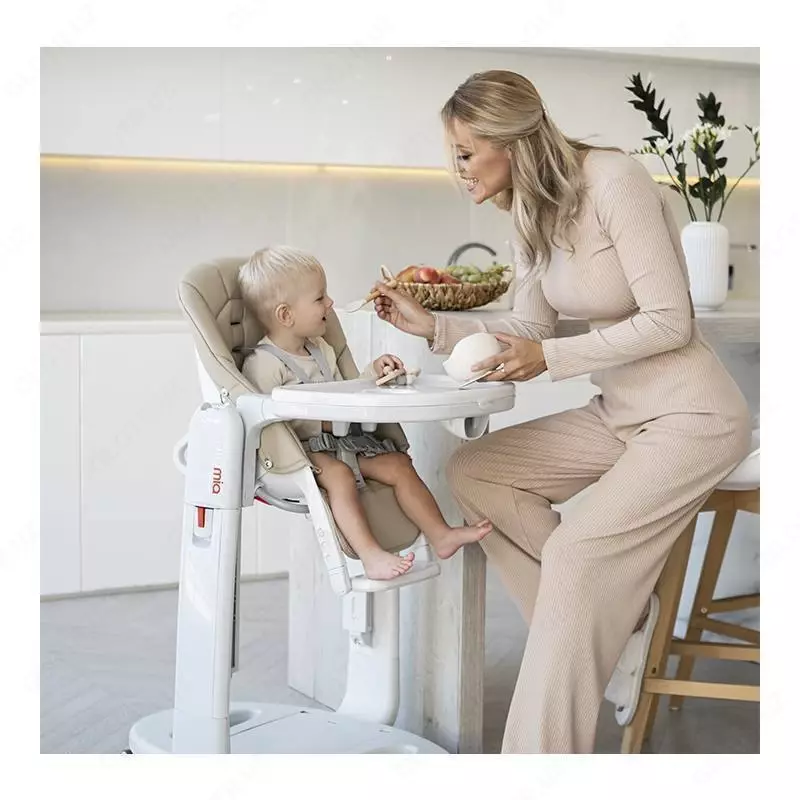 Стульчик для кормления Peg Perego Tatamia Follow Me Latte 🆕