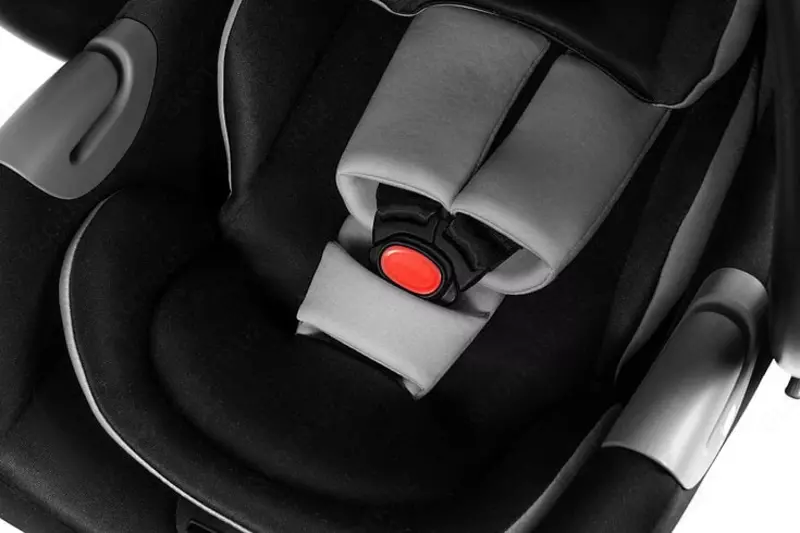 Bolalar avtomobil o'rindig'i "Jikel" Pluto JK802822-47 (Frantsiya) Qora/sariq