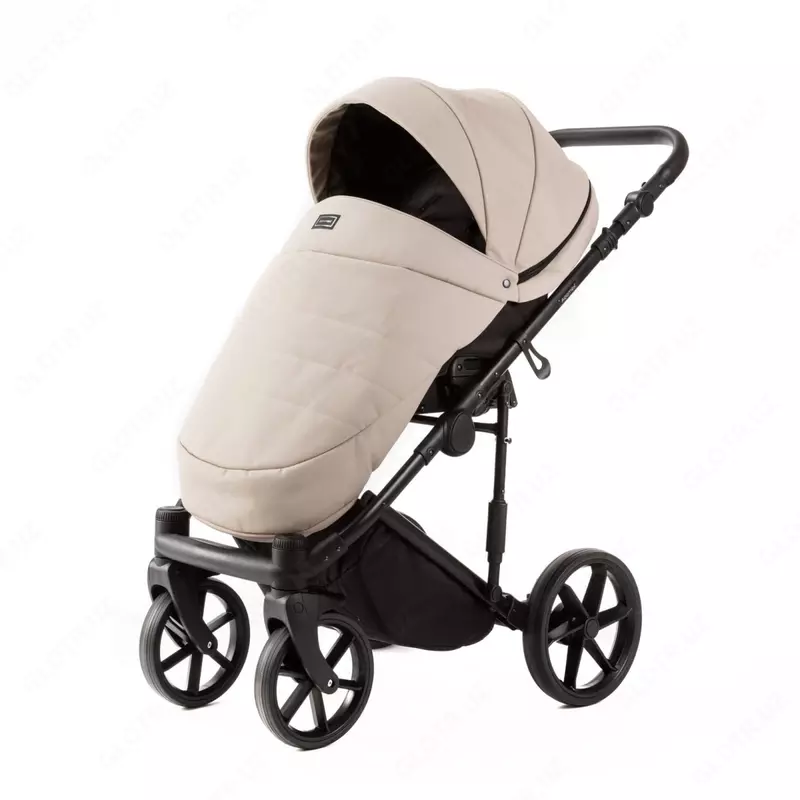 Детская коляска 2-в-1 "Adamex" Locco Light Deluxe LL-SA7 (Польша) Бежевая/черная