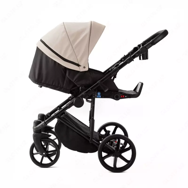 Детская коляска 2-в-1 "Adamex" Locco Light Deluxe LL-SA7 (Польша) Бежевая/черная