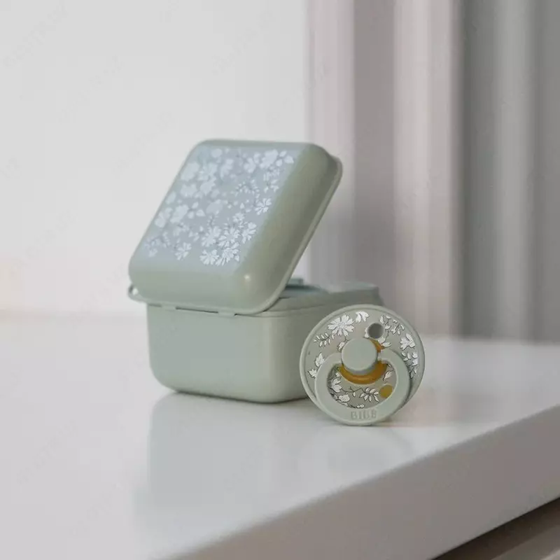 Контейнер для пустышек BIBS