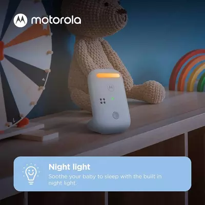 Motorola AM 24 chaqaloq monitori yuqori sezgir mikrofon va ota-ona blokidagi batareyaga ega