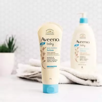 Детский ежедневный лосьон "Aveeno Baby" Daily Moisture Lotion, увлажняющий гипоаллергенный с натуральной овсянкой для чувствительной кожи малыша, 227 ml