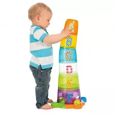Chicco Sorter o'yinchoq Maftunkor piramida 6m+