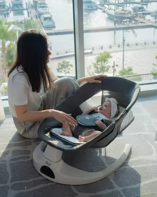 Электронное кресло-качалка (0+ мес. до 2-х лет) "Jikel" Nexus Swing & Napper (Светло-серое)