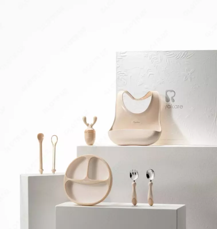 Birinchi ovqatlantirish bosqichi uchun sovg‘a to‘plami