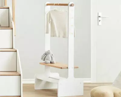  Boori — Вешалка для одежды Tidy  цвет Barley White and Beech CHICCOBABY.UZ